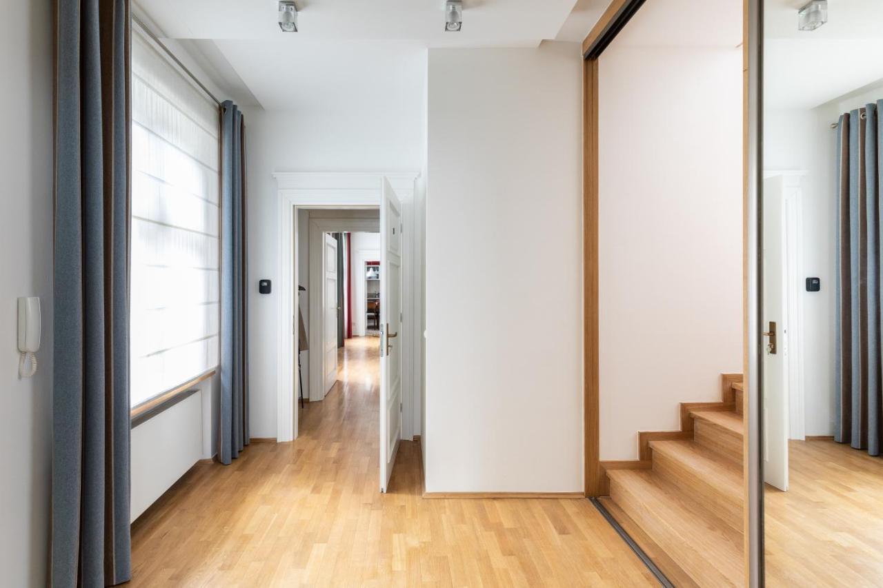 Palac Zieleniewskich Apartamenty Sw Marka 31 Krakow Exterior photo